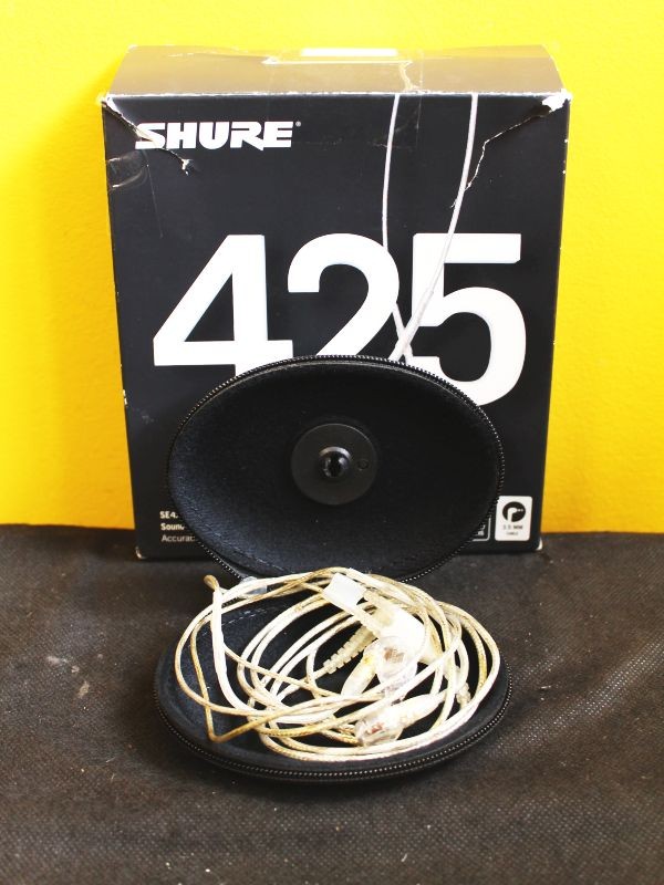 Shure SE425-CL 2-Way Stereo dynamic In-ear Earphones